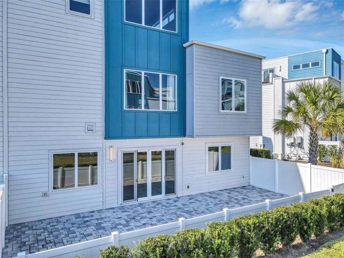 Image No.43-4 Bed Property for sale