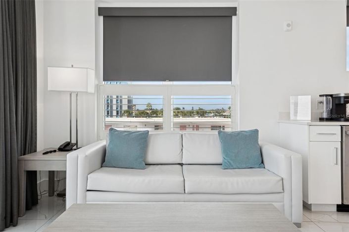 Image No.11-2 Bed Property for sale