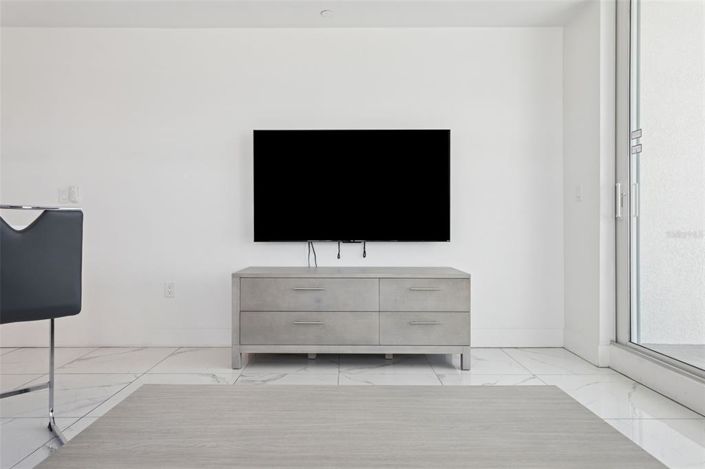 Image No.13-2 Bed Property for sale