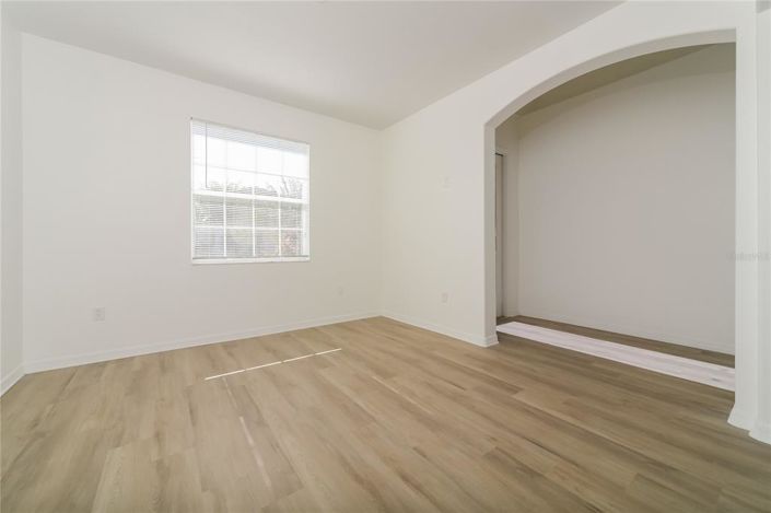 Image No.5-Propriété de 5 chambres à vendre à Davenport