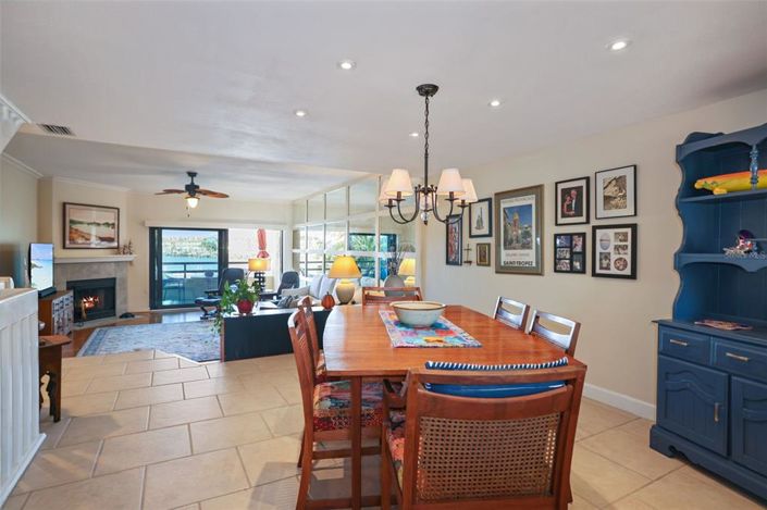 Image No.10-3 Bed Townhouse for sale