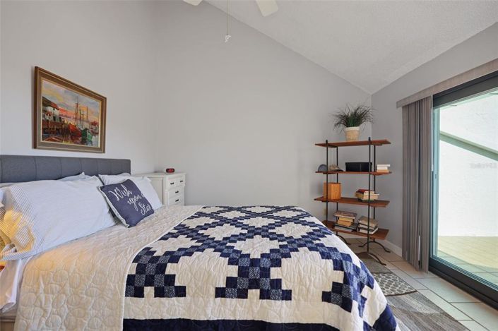 Image No.12-3 Bed Townhouse for sale