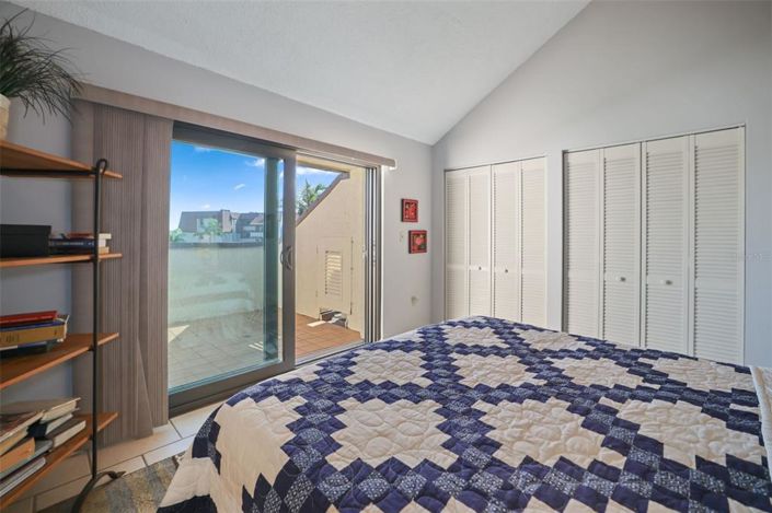 Image No.13-3 Bed Townhouse for sale