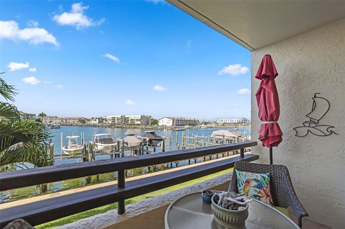 Image No.16-3 Bed Townhouse for sale