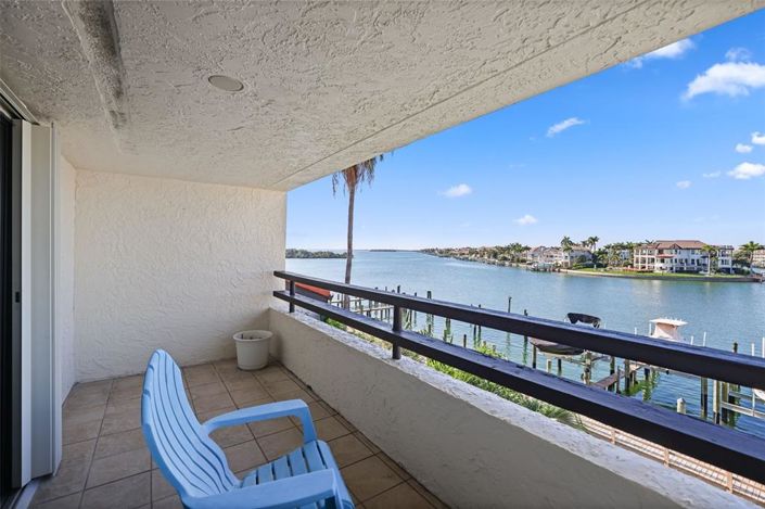 Image No.17-3 Bed Townhouse for sale