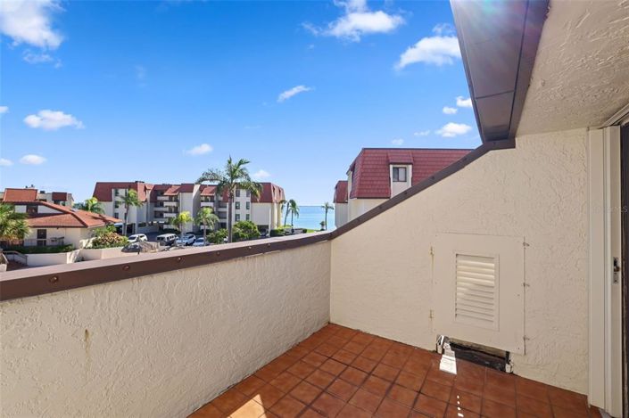 Image No.23-3 Bed Townhouse for sale