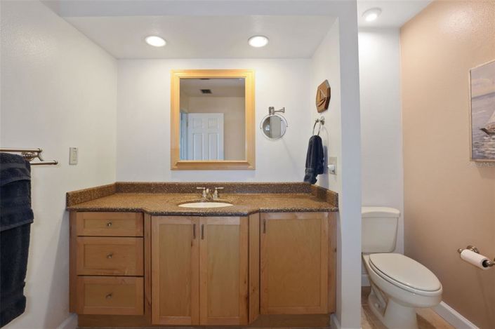 Image No.25-3 Bed Townhouse for sale