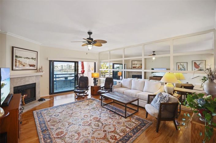 Image No.5-3 Bed Townhouse for sale