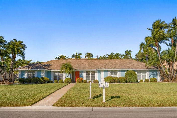 Image No.2-3 Bed Property for sale