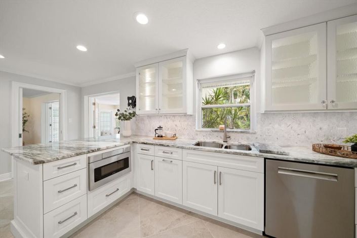 Image No.29-3 Bed Property for sale