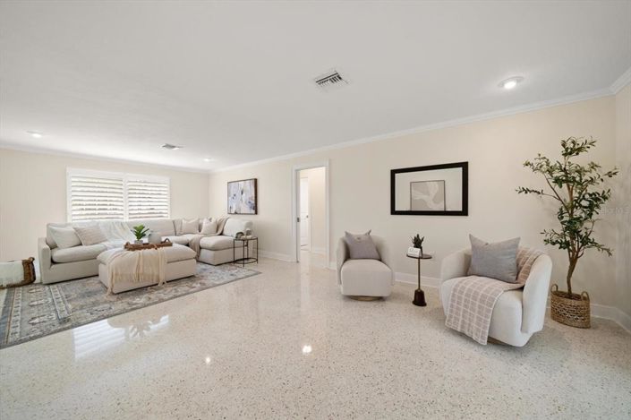 Image No.31-3 Bed Property for sale