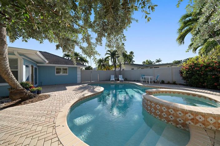 Image No.39-3 Bed Property for sale