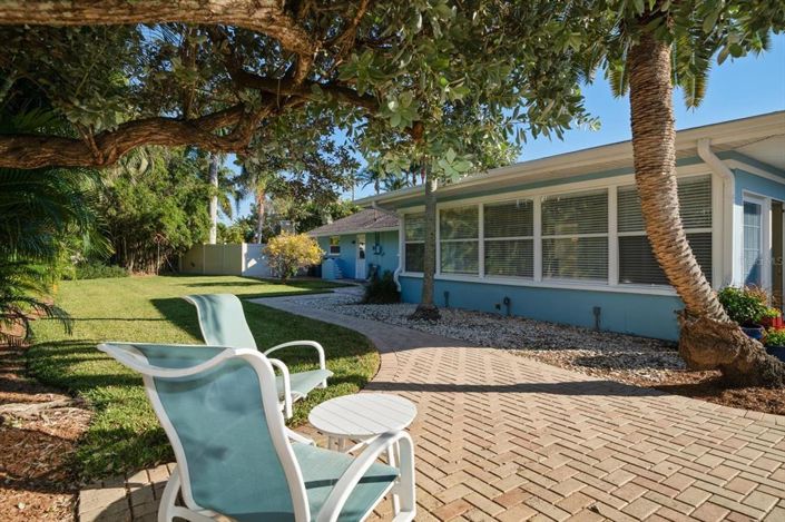 Image No.41-3 Bed Property for sale