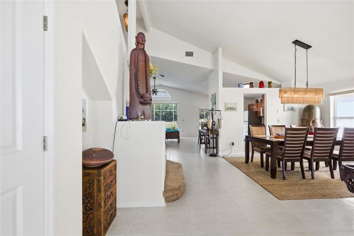 Image No.12-4 Bed Property for sale