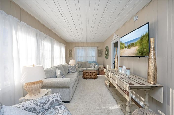 Image No.15-2 Bed Property for sale