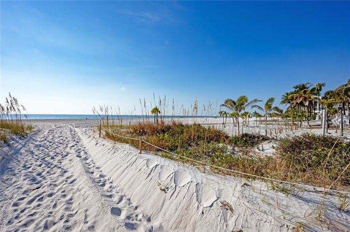 Image No.34-2 Bed Property for sale