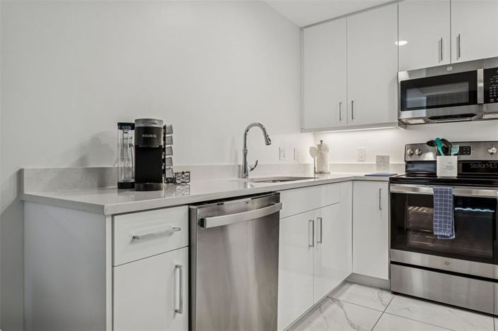 Image No.17-2 Bed Property for sale