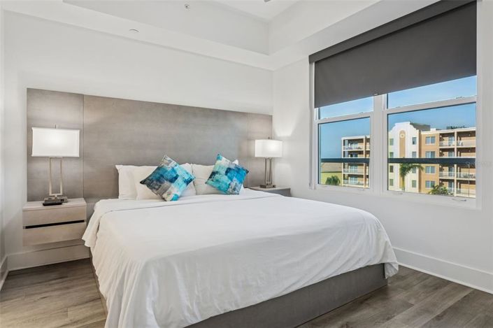 Image No.19-2 Bed Property for sale