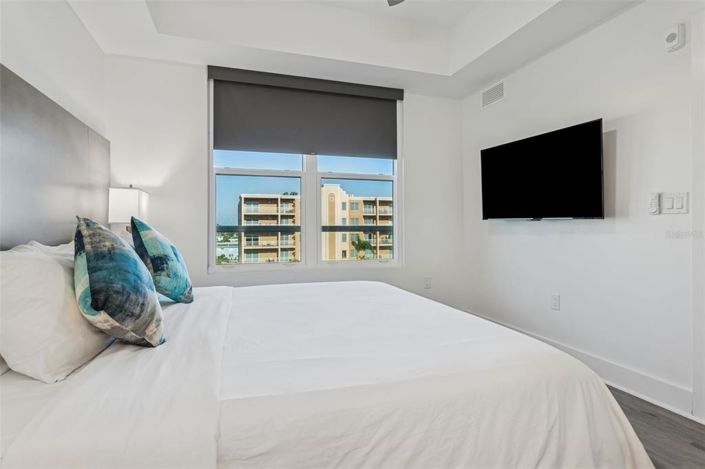 Image No.20-2 Bed Property for sale