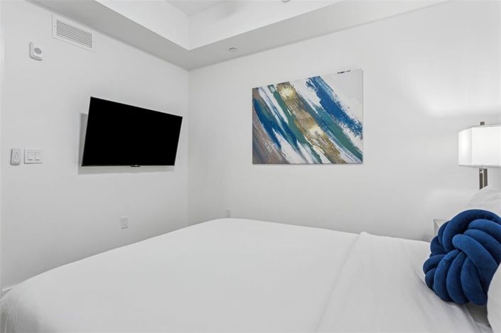 Image No.24-2 Bed Property for sale