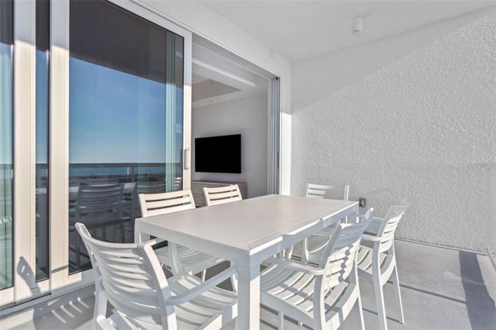 Image No.9-2 Bed Property for sale