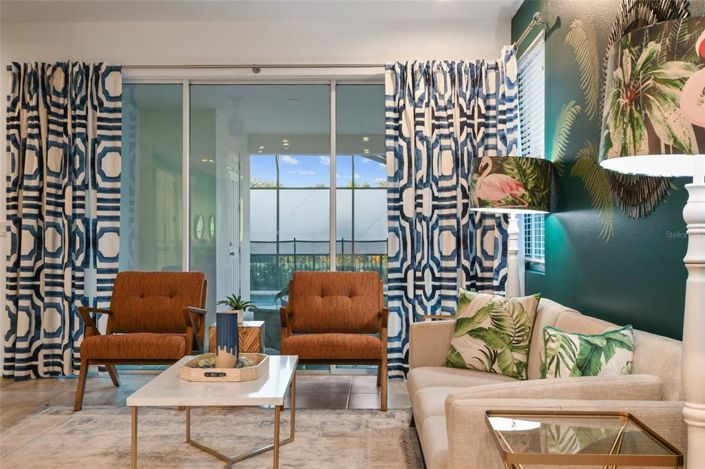 Image No.12-7 Bed Property for sale