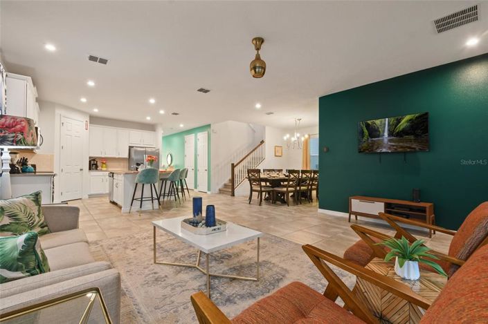 Image No.14-7 Bed Property for sale