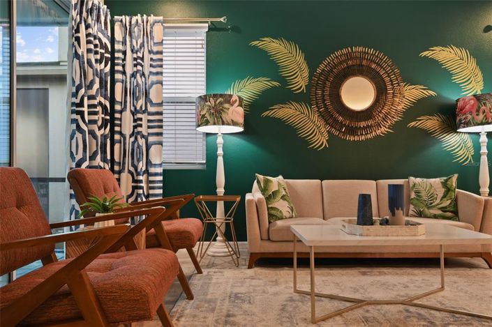 Image No.22-7 Bed Property for sale