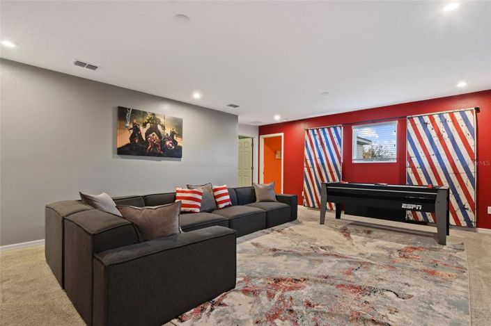 Image No.29-7 Bed Property for sale