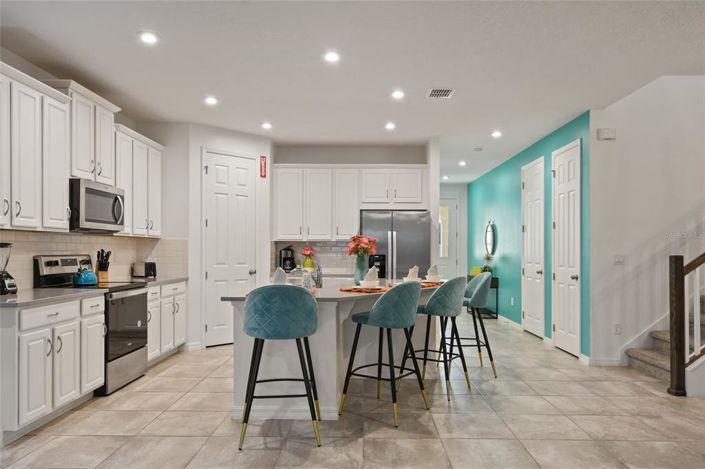 Image No.8-7 Bed Property for sale