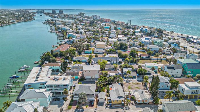 Image No.27-3 Bed Property for sale