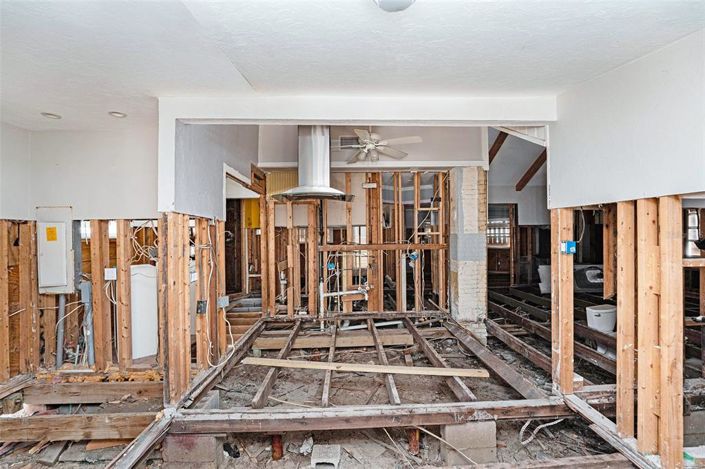 Image No.8-3 Bed Property for sale