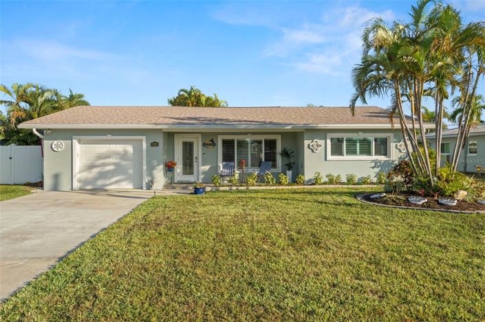 Image No.1-3 Bed Property for sale