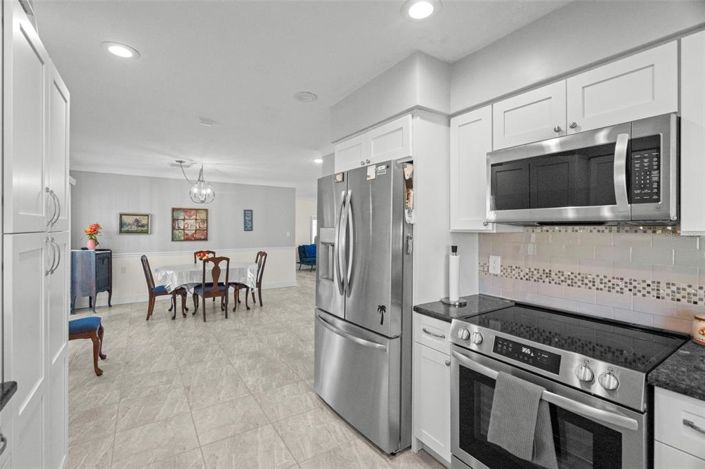 Image No.10-3 Bed Property for sale