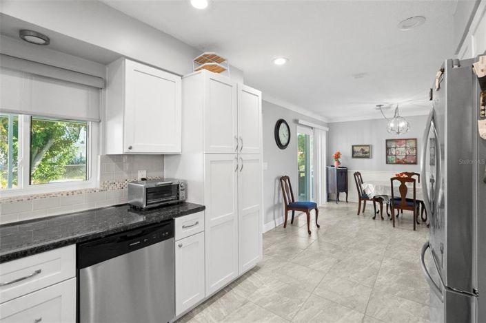 Image No.11-3 Bed Property for sale