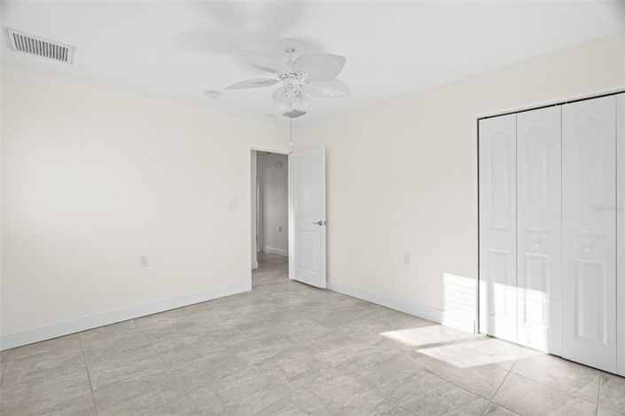 Image No.20-3 Bed Property for sale