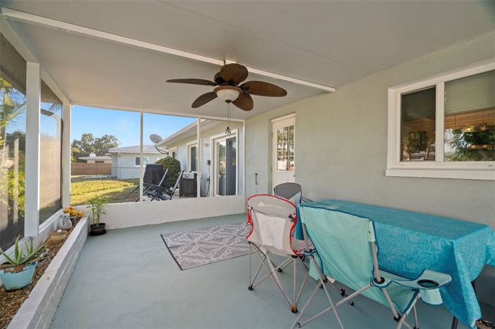 Image No.25-3 Bed Property for sale