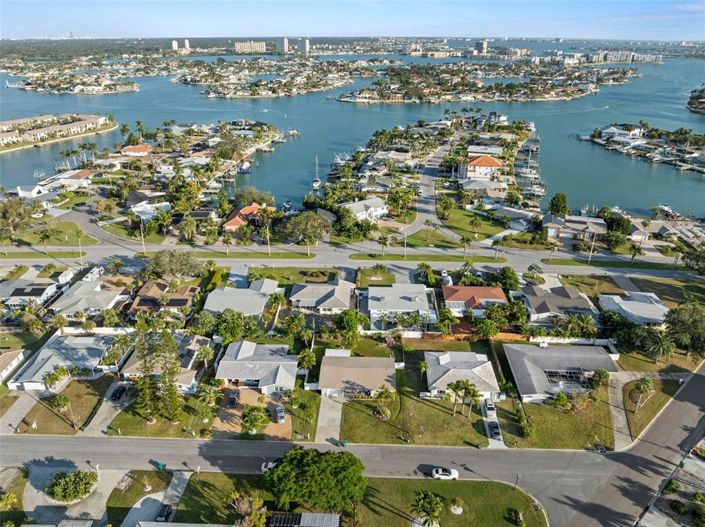 Image No.42-3 Bed Property for sale