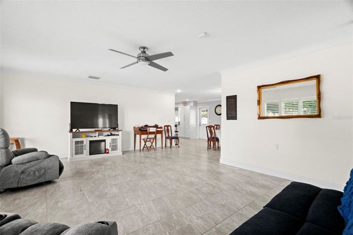 Image No.5-3 Bed Property for sale