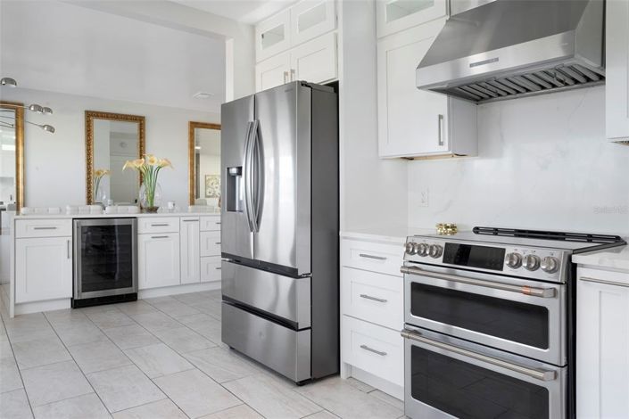 Image No.15-3 Bed Property for sale