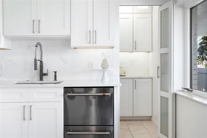 Image No.17-3 Bed Property for sale