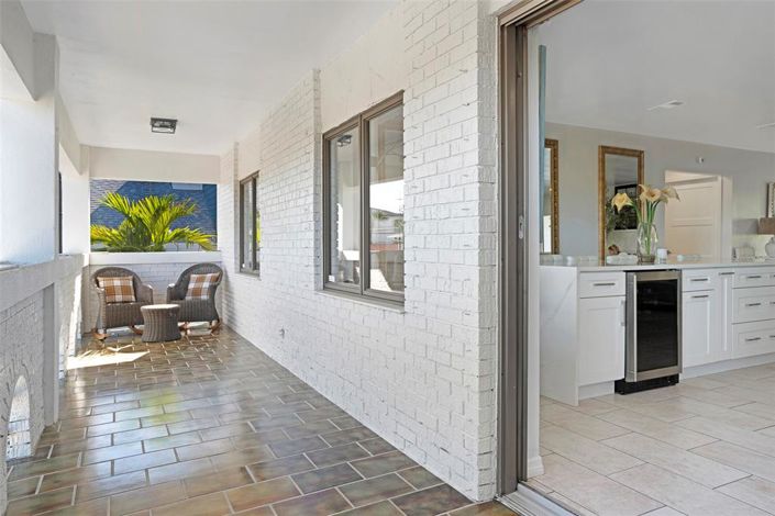 Image No.19-3 Bed Property for sale