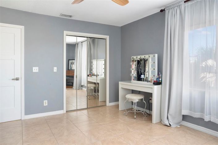 Image No.35-3 Bed Property for sale