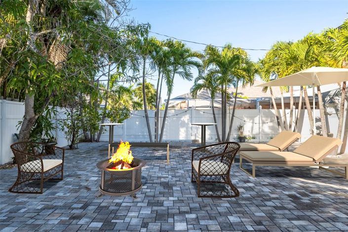 Image No.54-3 Bed Property for sale