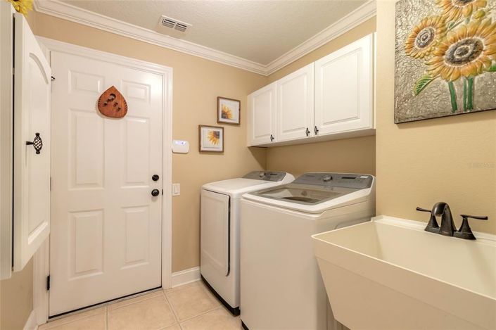 Image No.40-4 Bed Property for sale