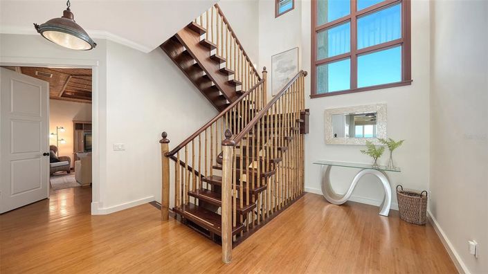 Image No.28-6 Bed Property for sale