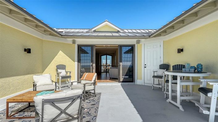 Image No.43-6 Bed Property for sale