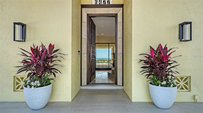 Image No.7-6 Bed Property for sale