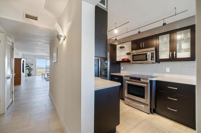 Image No.14-2 Bed Property for sale