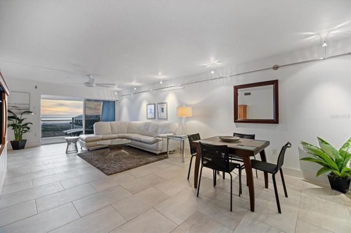 Image No.18-2 Bed Property for sale